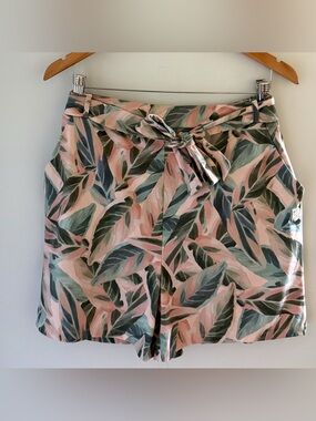 Oraki Naïa High-Waisted Shorts with Belt XL